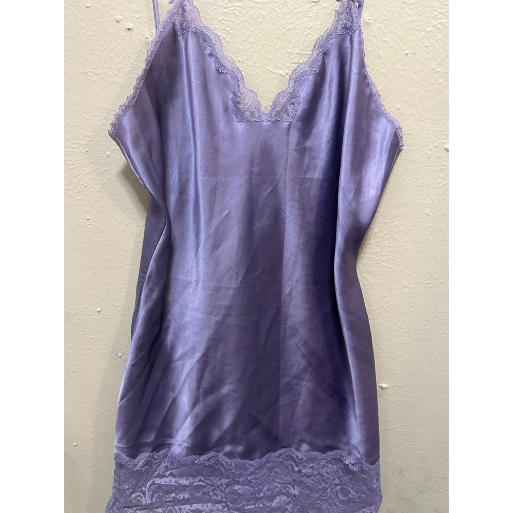 Victoria's Secret Lavender Satin Lace Trim Slip Dress‎ Camisole Lingerie M - Picture 2 of 4